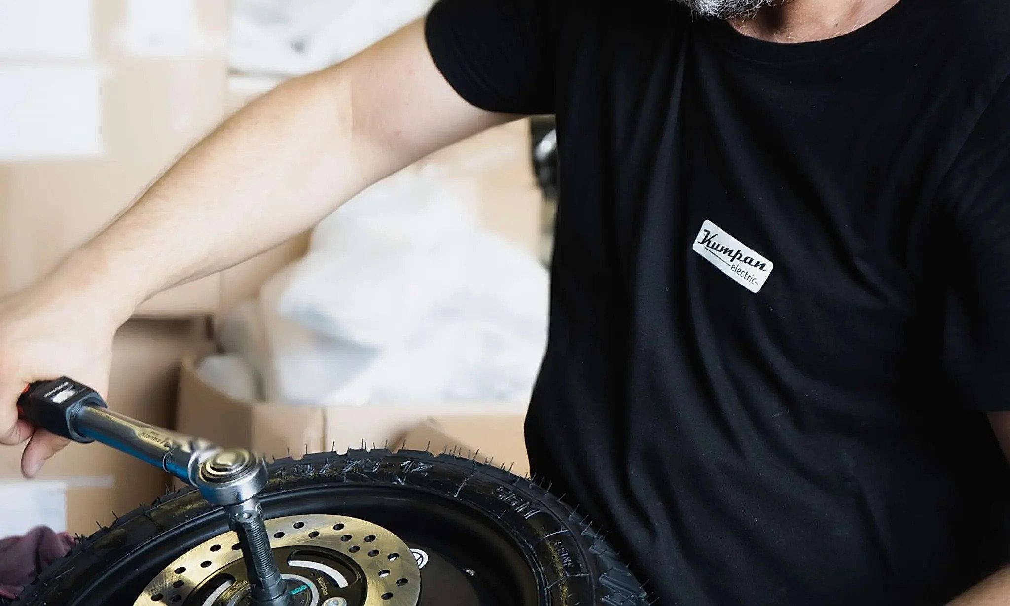 hakkimizda-icerik
                                                                                       
                                                                                        data-lazy-src=